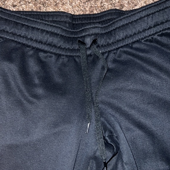 Under Armour sweatpants - Picture 3 of 6